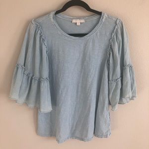 Women’s Anthropologie ruffle sleeved top